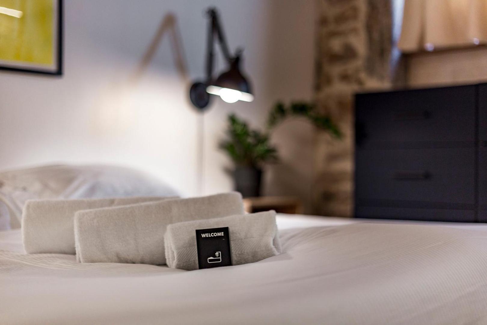 Le Duplex Des Pentes Ail Apartment Lyon Luaran gambar